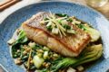 CUCINA AUSTRALIANA: Barramundi alla piastra con zenzero e bok choy