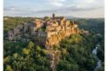 CALCATA - Viterbo (Borgo sospeso tra mistero, tempo e libertà creativa)